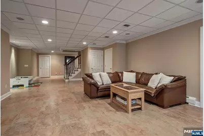 19 Mettowee Farms Court, Upper Saddle River, NJ 07458 - Photo 38