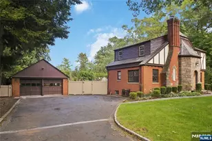 587 Closter Dock Rd, Closter, NJ 07624 - Photo 2