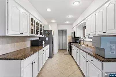 587 Closter Dock Road, Closter, NJ 07624 - Photo 10