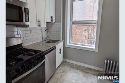 69 Howe Avenue 8 #8, Passaic, NJ 07055 - Photo 6