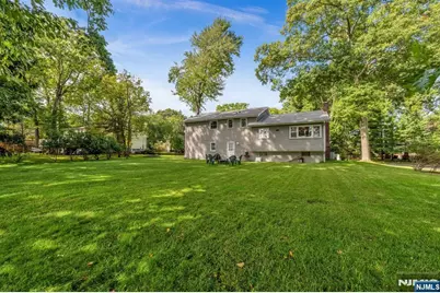 30 Smithfield Road, Waldwick, NJ 07463 - Photo 18