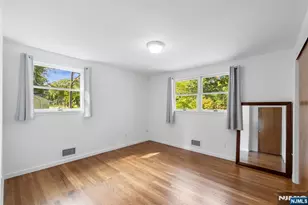 30 Smithfield Rd, Waldwick, NJ 07463 - Photo 10