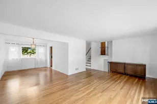 30 Smithfield Rd, Waldwick, NJ 07463 - Photo 4