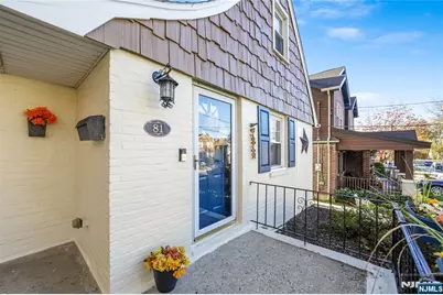 81 W Gouverneur Avenue, Rutherford, NJ 07070 - Photo 36