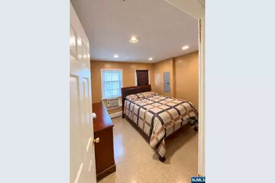 15-17 Ryle Avenue Apt 2 #Apt 2, Paterson, NJ 07522 - Photo 18