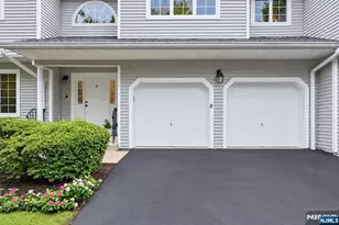 3 Drake Dr 3, Hillsdale, NJ 07642 - Photo 2