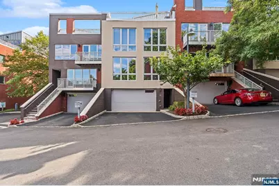 18 Vela Way, Edgewater, NJ 07020 - Photo 36