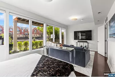 18 Vela Way, Edgewater, NJ 07020 - Photo 4