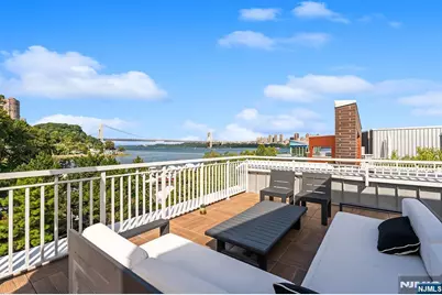 18 Vela Way, Edgewater, NJ 07020 - Photo 2