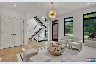 24 S Lyle Avenue, Tenafly, NJ 07670 - Photo 4