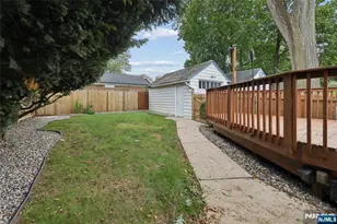 185 Larch Ave, Teaneck Township, NJ 07666 - Photo 24