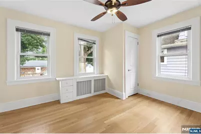 185 Larch Avenue, Teaneck Township, NJ 07666 - Photo 20