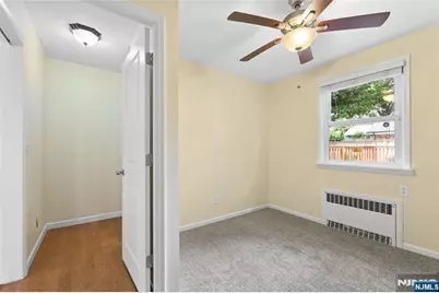 185 Larch Avenue, Teaneck Township, NJ 07666 - Photo 12