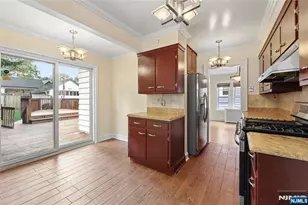 185 Larch Ave, Teaneck Township, NJ 07666 - Photo 10
