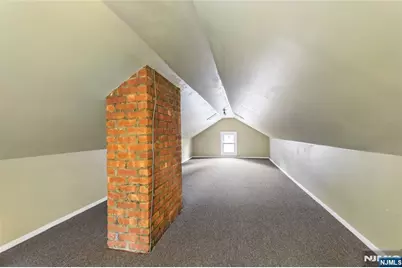 185 Larch Avenue, Teaneck Township, NJ 07666 - Photo 22
