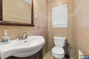 185 Larch Ave, Teaneck Township, NJ 07666 - Photo 16