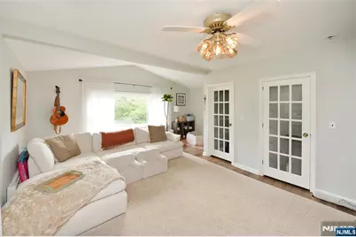 45 Hill Street, Midland Park, NJ 07432 - Photo 18