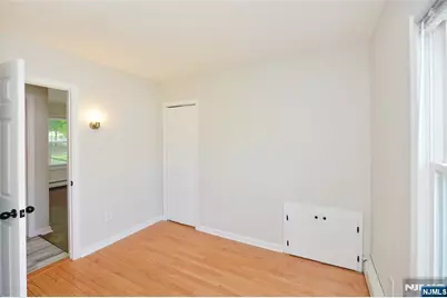 45 Hill Street, Midland Park, NJ 07432 - Photo 16