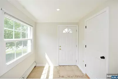45 Hill Street, Midland Park, NJ 07432 - Photo 8