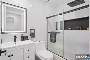 257 7th St, Newark, NJ 07103 - Photo 16