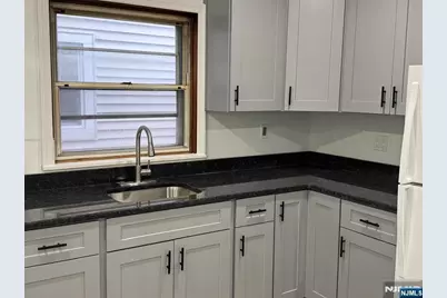 11 Chestnut Street 1 #1, Rutherford, NJ 07070 - Photo 2