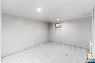 90 Byrne St, Hackensack, NJ 07601 - Photo 18