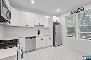 42 New St, Jersey City, NJ 07305 - Photo 16