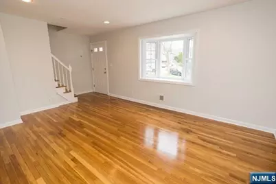 615 Bartell Place, Ridgewood, NJ 07450 - Photo 8