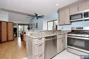 602 West Ridge Mews 602, Wood Ridge, NJ 07075 - Photo 14