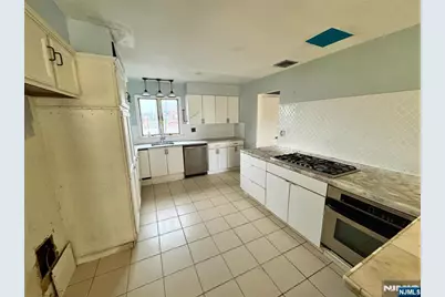 43 Hope Street, Lodi, NJ 07644 - Photo 4