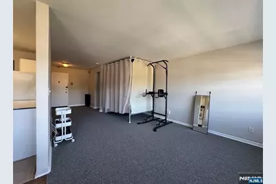 2200 Center Avenue E7 #E7, Fort Lee, NJ 07024 - Photo 12