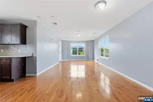 574 S 11th St, Newark, NJ 07103 - Photo 2