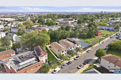 574 S 11th Street, Newark, NJ 07103 - Photo 30