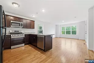 97 N 6th St, Newark, NJ 07107 - Photo 6