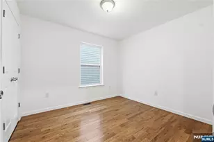 97 N 6th St, Newark, NJ 07107 - Photo 8