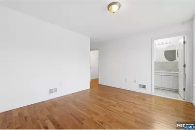 97 N 6th Street, Newark, NJ 07107 - Photo 12