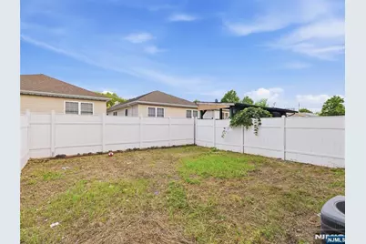 97 N 6th Street, Newark, NJ 07107 - Photo 22