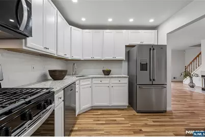 26 Seton Hall Drive 514 #514, Newark, NJ 07103 - Photo 8