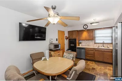 164 Page Street, Elmwood Park, NJ 07407 - Photo 8