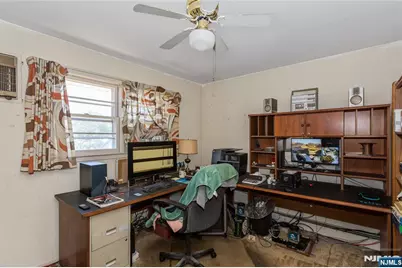 164 Page Street, Elmwood Park, NJ 07407 - Photo 18