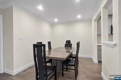 100 Crown Court 461 #461, Edgewater, NJ 07020 - Photo 10