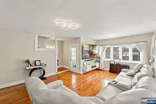 24 Helen St, Little Ferry, NJ 07643 - Photo 4