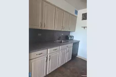 300 Main Street 803 #803, Little Falls Township, NJ 07424 - Photo 6