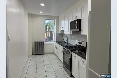919 17th Street, Union City, NJ 07087 - Photo 4
