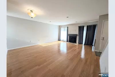 609 River Renaissance C09 #C09, East Rutherford, NJ 07073 - Photo 4