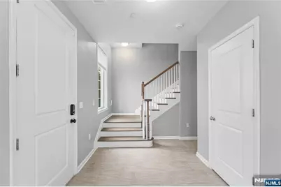 289 Bradley Drive, Wood Ridge, NJ 07075 - Photo 4