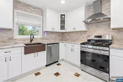 193 New York Avenue, Dumont, NJ 07628 - Photo 10