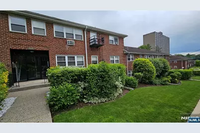 1628 Valley Street 2C #2C, Fort Lee, NJ 07024 - Photo 8