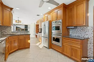 40-12 Kilada Ct, Fair Lawn, NJ 07410 - Photo 18
