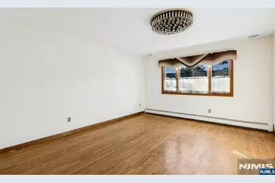 40-12 Kilada Court, Fair Lawn, NJ 07410 - Photo 12
